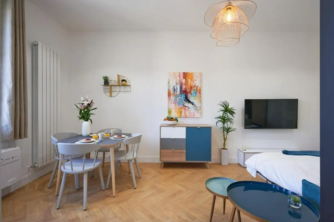 Sunlight Properties - Daffia - Beautifully Renovated Studio, City Pad In Central Nice Appartement