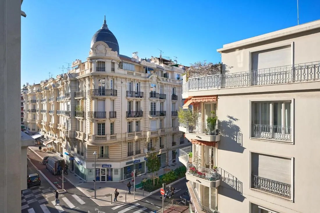 Sunlight Properties - Daffia - Beautifully Renovated Studio, City Pad In Central Nice